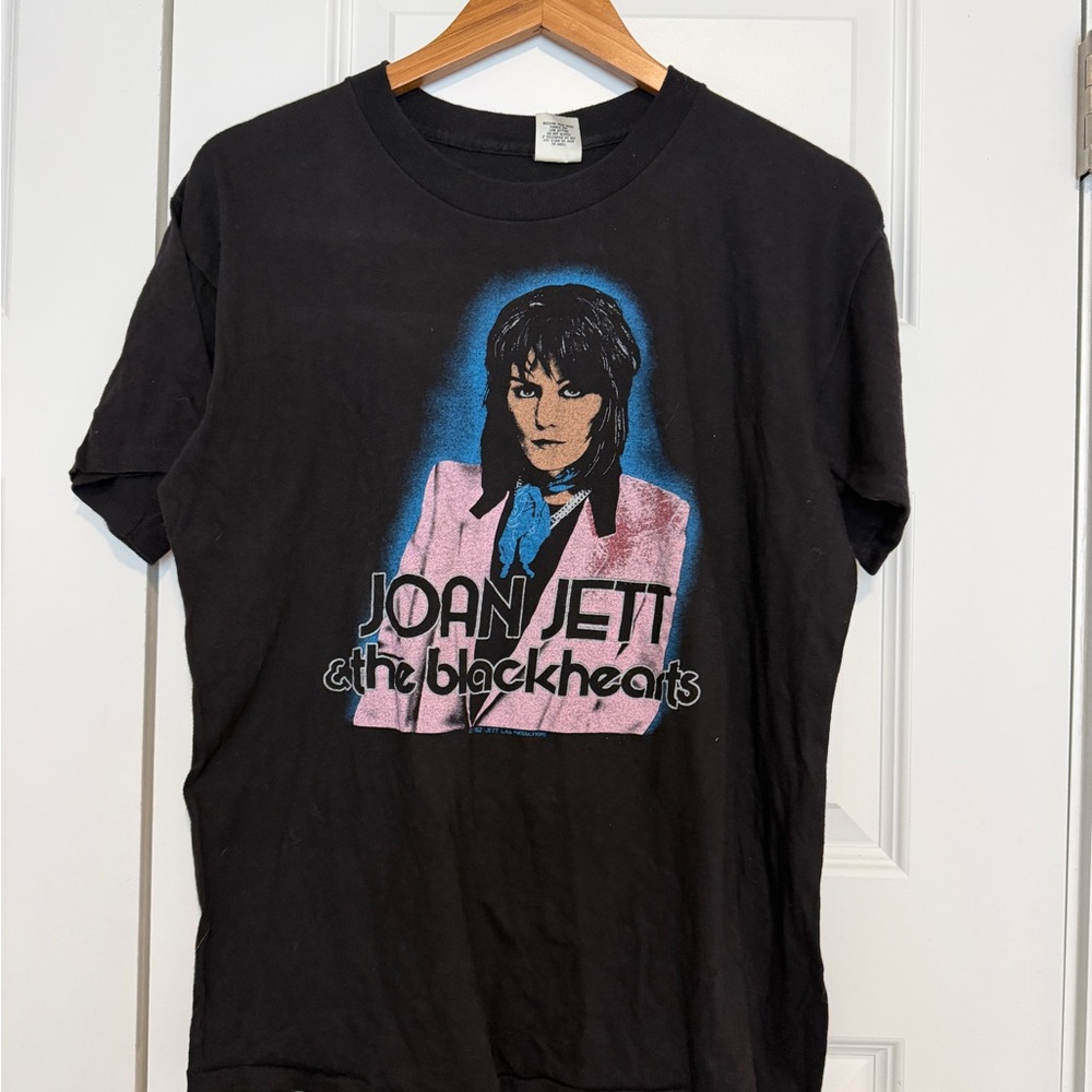 Joan Jett & The Blackhearts Vintage Band Concert Tshirt 1982 I Love Rock & Roll - Picture 2 of 11
